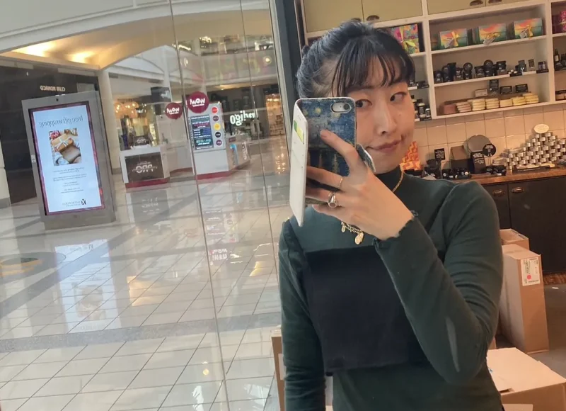 職場のLushでのセルフィー