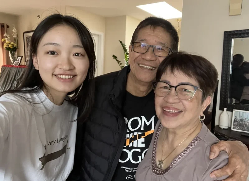 ホストファミリーと一緒に撮った写真